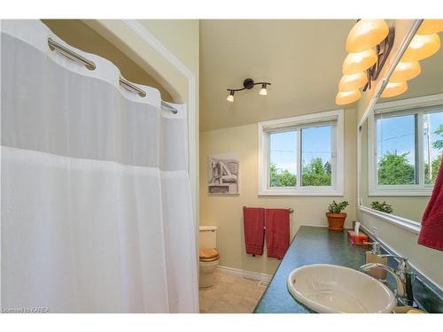 26 Sunset Lane, Napanee, ON - Indoor Photo Showing Bathroom