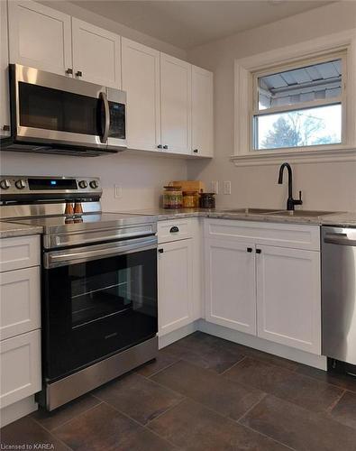 10 Cameron Street, Kingston, ON - Indoor Photo Showing Kitchen With Stainless Steel Kitchen
