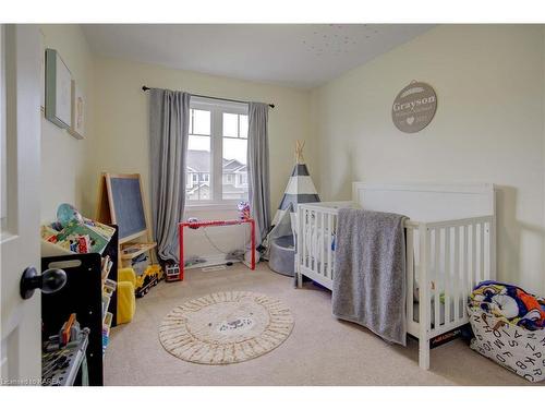 316 Janette Street, Kingston, ON - Indoor Photo Showing Bedroom