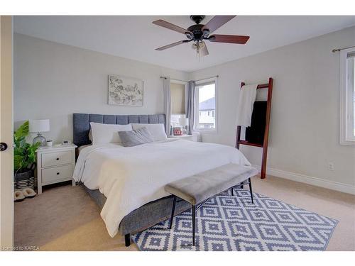 316 Janette Street, Kingston, ON - Indoor Photo Showing Bedroom