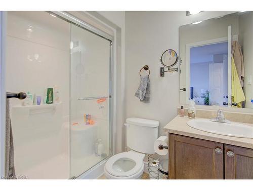 316 Janette Street, Kingston, ON - Indoor Photo Showing Bathroom