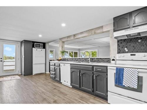 48 Irvine Bay Lane, Wolfe Island, ON - Indoor Photo Showing Kitchen