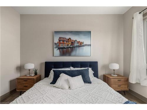 519-820 Gardiners Road, Kingston, ON - Indoor Photo Showing Bedroom