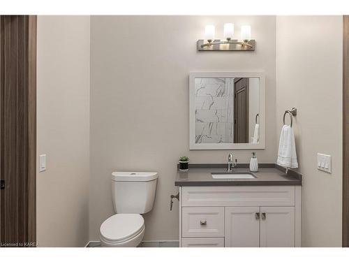 234-820 Gardiners Road, Kingston, ON - Indoor Photo Showing Bathroom