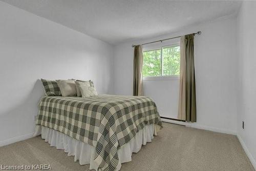376 James Street, Gananoque, ON - Indoor Photo Showing Bedroom