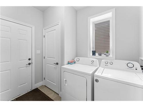 269 Holden Street, Kingston, ON - Indoor Photo Showing Laundry Room