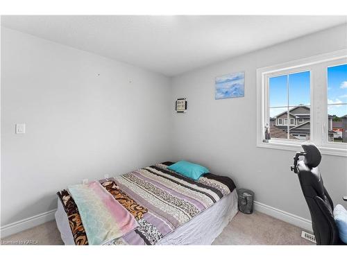 269 Holden Street, Kingston, ON - Indoor Photo Showing Bedroom