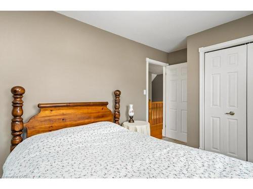 7349 County Rd 2, Napanee, ON - Indoor Photo Showing Bedroom