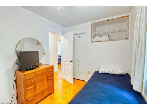 710 Sunset Shores Lane, Tichborne, ON - Indoor Photo Showing Bedroom