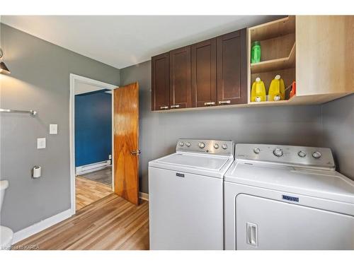 5567 Bath Road, Millhaven, ON - Indoor Photo Showing Laundry Room