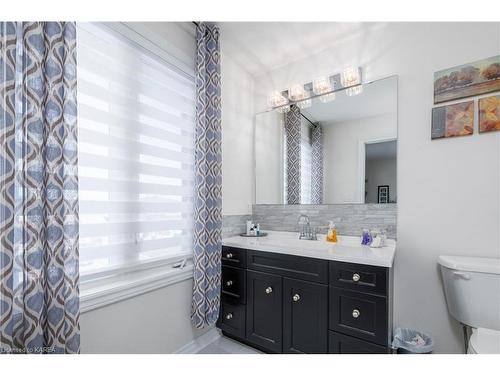 217 Clipper Court, Kingston, ON - Indoor Photo Showing Bathroom