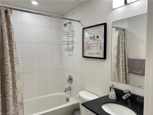 217-652 Princess St Street, Kingston, ON - Indoor Photo Showing Bathroom