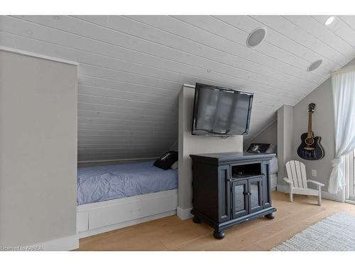 873 North Shore Road, Howe Island, ON - Indoor Photo Showing Bedroom