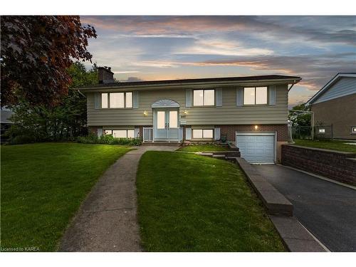 263 Chelsea Road, Kingston, ON - Outdoor With Facade