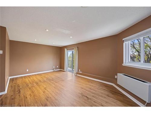 407-266 Guthrie Drive, Kingston, ON - Indoor Photo Showing Other Room