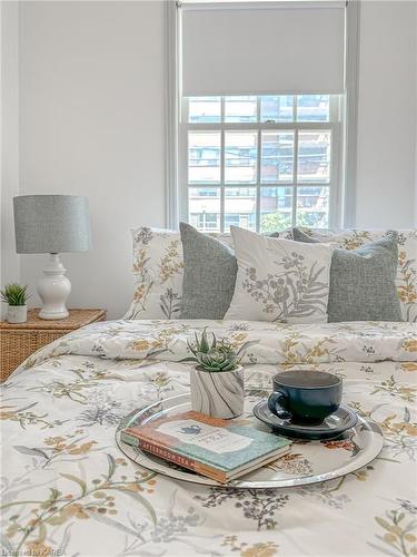 36 Lower Union Street, Kingston, ON - Indoor Photo Showing Bedroom