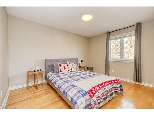 536 Forest Hill Drive E, Kingston, ON - Indoor Photo Showing Bedroom