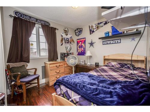 1368 Thornwood Crescent, Kingston, ON - Indoor Photo Showing Bedroom