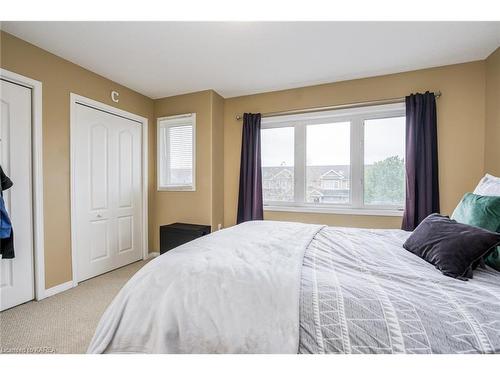 1573 Crimson Crescent, Kingston, ON - Indoor Photo Showing Bedroom