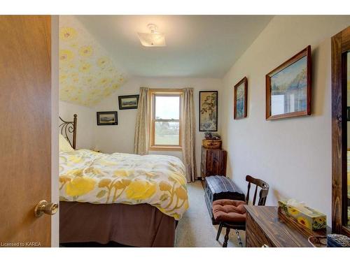 1329 Eden Grove Road, Lansdowne, ON - Indoor Photo Showing Bedroom