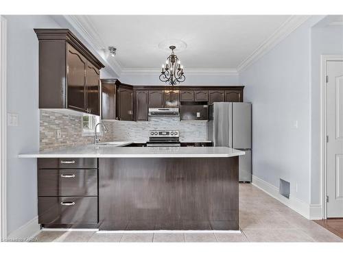 433 Cooke Crescent, Kingston, ON - Indoor Photo Showing Kitchen With Upgraded Kitchen