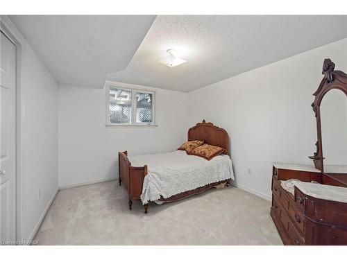 941 Malvern Terrace, Kingston, ON - Indoor Photo Showing Bedroom