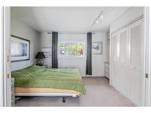 146 Twin Oaks Lane, Gananoque, ON - Indoor Photo Showing Bedroom