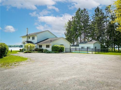 146 Twin Oaks Lane, Gananoque, ON - Outdoor