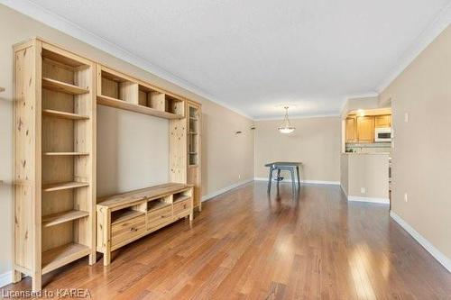 708-120 Barrett Court, Kingston, ON - Indoor Photo Showing Other Room