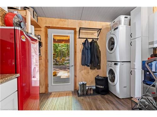 465 Limerick Lk S N Road, Limerick, ON - Indoor Photo Showing Laundry Room