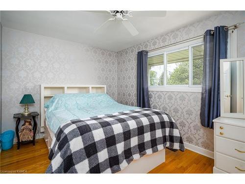 2118 County Road 9, Greater Napanee, ON - Indoor Photo Showing Bedroom