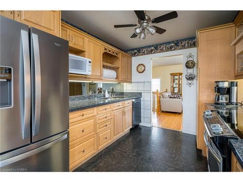 2118 County Road 9, Greater Napanee, ON - Indoor Photo Showing Kitchen