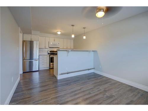 801 Danbury Road, Kingston, ON - Indoor Photo Showing Kitchen