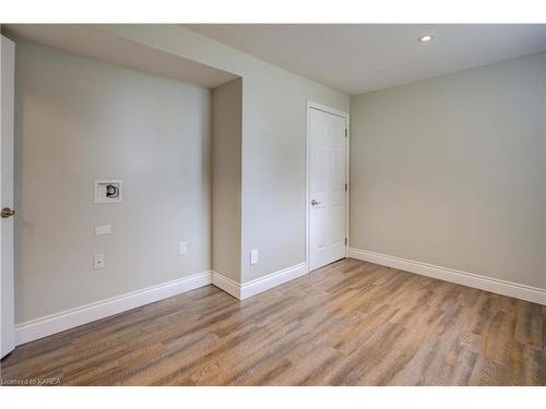 801 Danbury Road, Kingston, ON - Indoor Photo Showing Other Room