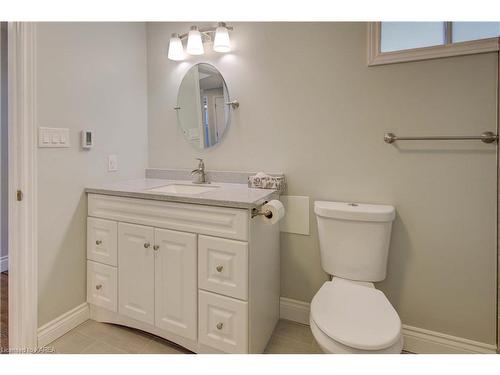 801 Danbury Road, Kingston, ON - Indoor Photo Showing Bathroom