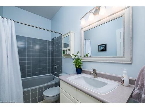 708 Palace Road, Napanee, ON - Indoor Photo Showing Bathroom