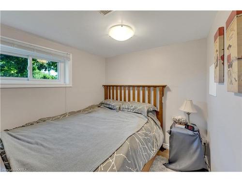 968 Kenshaw Street, Kingston, ON - Indoor Photo Showing Bedroom