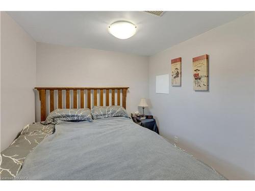 968 Kenshaw Street, Kingston, ON - Indoor Photo Showing Bedroom