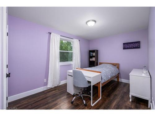2255 Mcintyre Road, Bath, ON - Indoor Photo Showing Other Room
