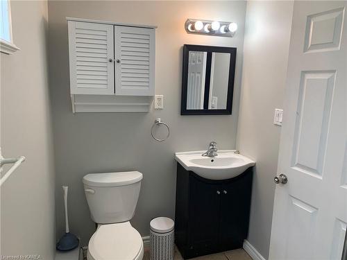 661 Front Road, Kingston, ON - Indoor Photo Showing Bathroom