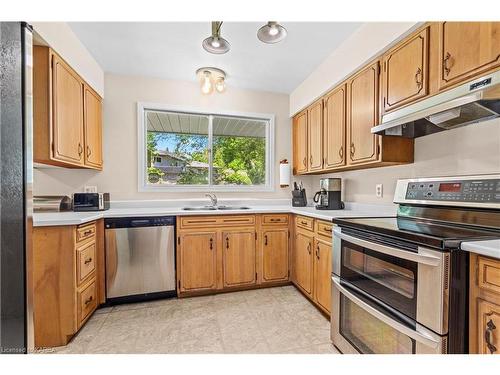 197 Fairway Hill Crescent, Kingston, ON - Indoor Photo Showing Dining Room