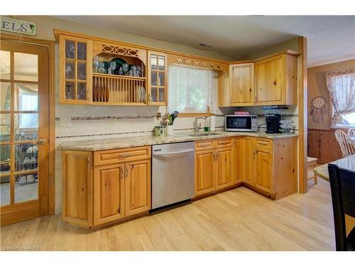 3340 Loughborough Drive, Kingston, ON - Indoor Photo Showing Kitchen