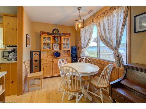 3340 Loughborough Drive, Kingston, ON - Indoor Photo Showing Dining Room