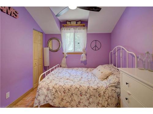 3340 Loughborough Drive, Kingston, ON - Indoor Photo Showing Bedroom