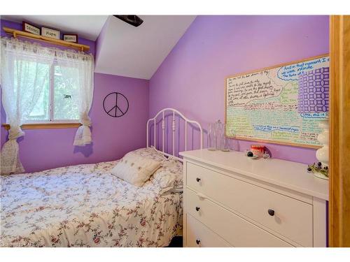 3340 Loughborough Drive, Kingston, ON - Indoor Photo Showing Bedroom