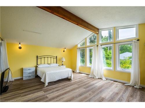 310 Arrowhead Place, Kingston, ON - Indoor Photo Showing Bedroom