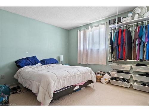 313 Owens Crescent, Kingston, ON - Indoor Photo Showing Bedroom