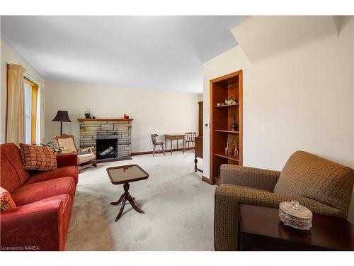 145 Hawthorne Avenue, Kingston, ON - Indoor Photo Showing Living Room With Fireplace