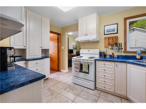 145 Hawthorne Avenue, Kingston, ON - Indoor Photo Showing Kitchen