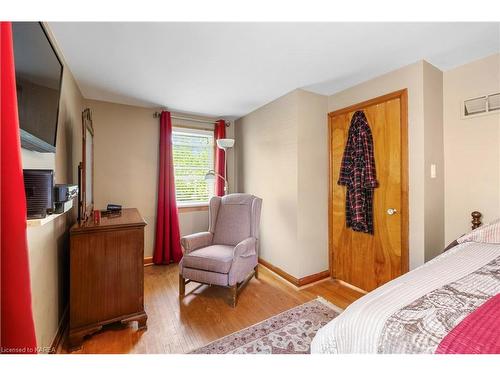 145 Hawthorne Avenue, Kingston, ON - Indoor Photo Showing Bedroom